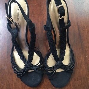 Antonio Melani dress heels